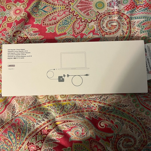 Apple 45W MagSafe 2 Power Adapter NEW - Picture 2 of 2